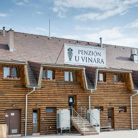 U Vinára Pensión 3*